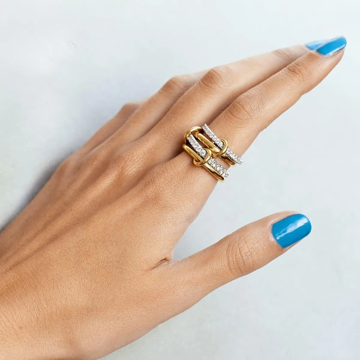 Modern Ring