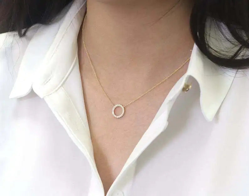 Elegant necklace