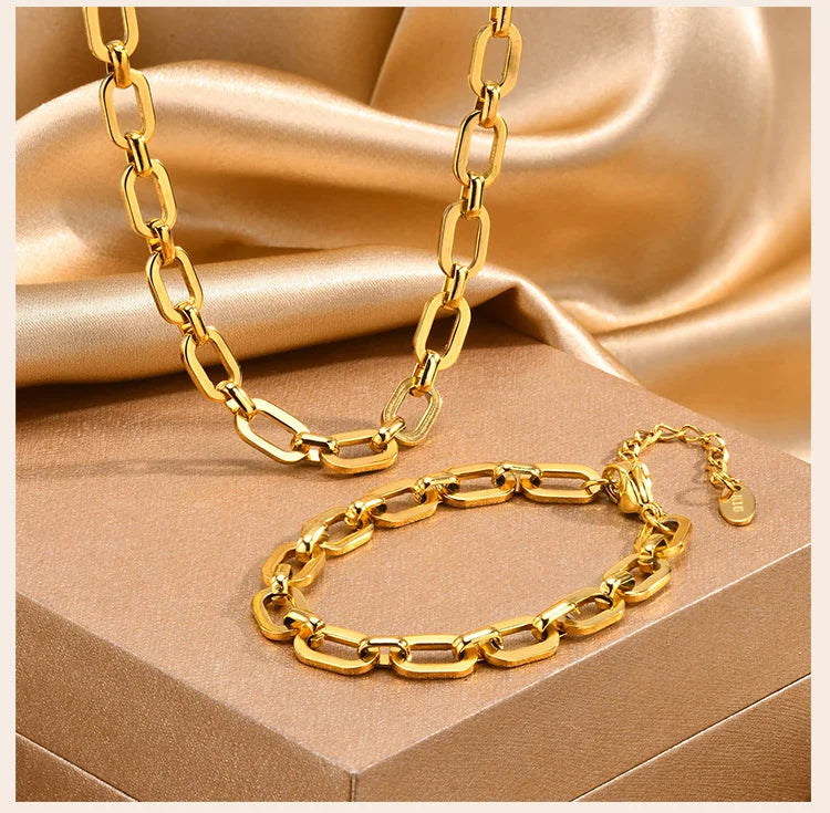 Chic Chain