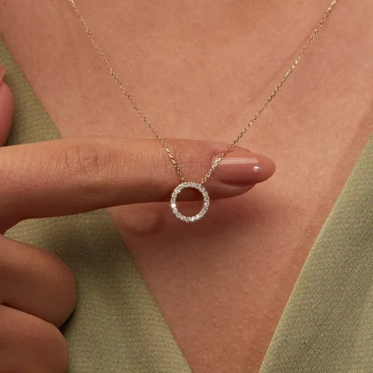 Elegant necklace