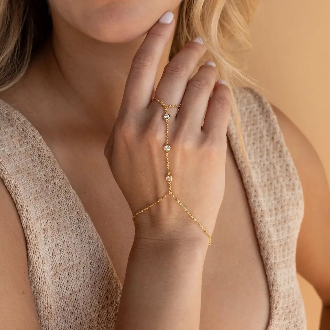 Dainty Hand